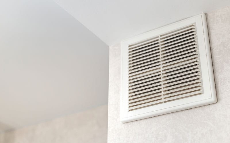 Bathroom ventilation vent